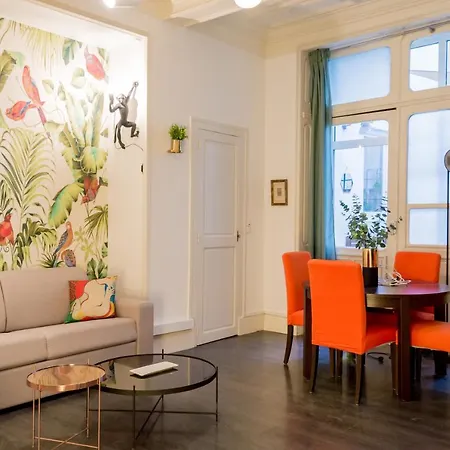 Appartement Rétromirabeau Le Jacobin - 75m2 - Terrasse Exterieure Patio- 2 à 4 Pers - Calme - Cours Mirabeau Halles Gare - Emplacement - Chèques Connect