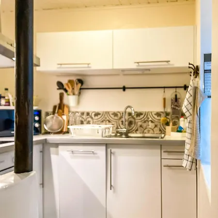 Rétromirabeau Le Jacobin - 75m2 - Terrasse Exterieure Patio- 2 à 4 Pers - Calme - Cours Mirabeau Halles Gare - Emplacement - Chèques Connect Appartement