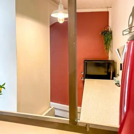 Appartement Rétromirabeau Le Jacobin - 75m2 - Terrasse Exterieure Patio- 2 à 4 Pers - Calme - Cours Mirabeau Halles Gare - Emplacement - Chèques Connect